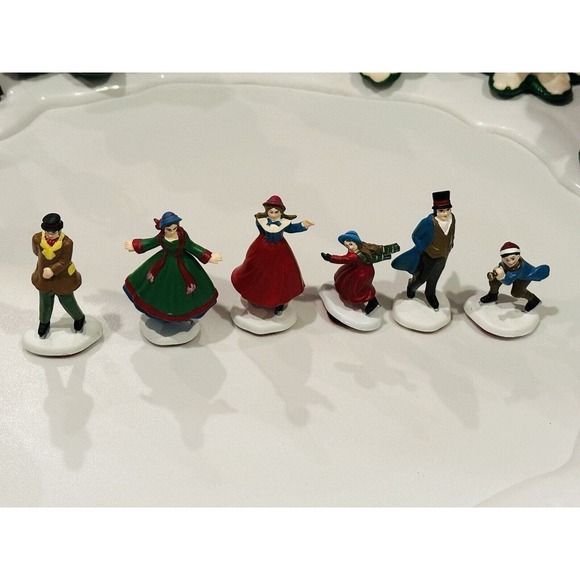 VINTAGE 1996 Christmas Fantasy LTD Wonderland Skaters Pond 8 Songs W/Box Tested - Picture 4 of 16